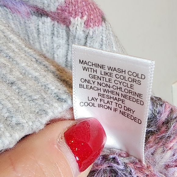 NWT Sugar Moon Juniors' NYC Alliance Fair Isle Sweater Grey Pink Purple Large - Picture 8 of 15